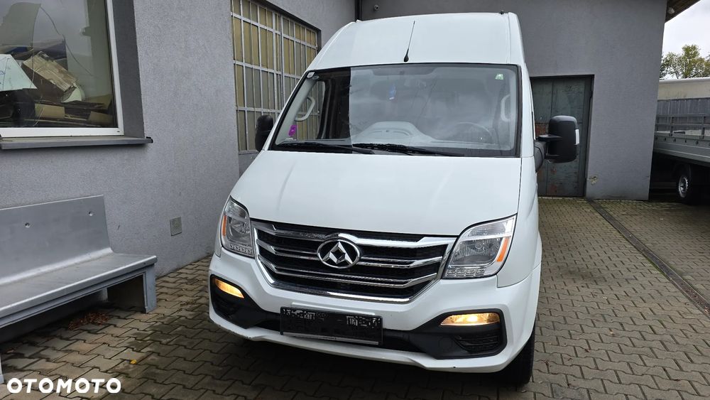 Maxus EV80 - 15