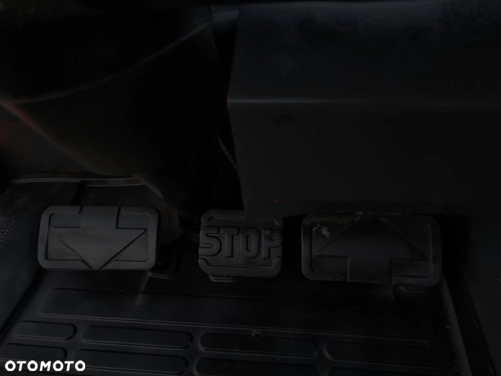 Linde H60D Wózek Widłowy 6 ton Udzwig. Silnik DEUTZ Turbo 6 cylindrów. 2x Posuw wideł Hydr. niski przebieg 6326h. Import Norwegia! Zero luzów i wycieków Jazda Hydrostatic. Stan Perfekcyjny! DIESEL - 31