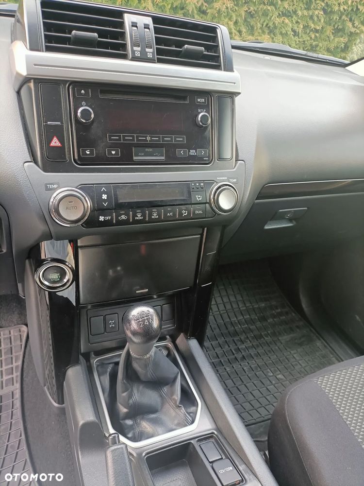 Toyota Land Cruiser 3.0 D-4D - 8