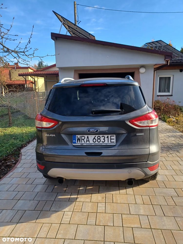 Ford Kuga 1.5 EcoBoost 2x4 Titanium - 2