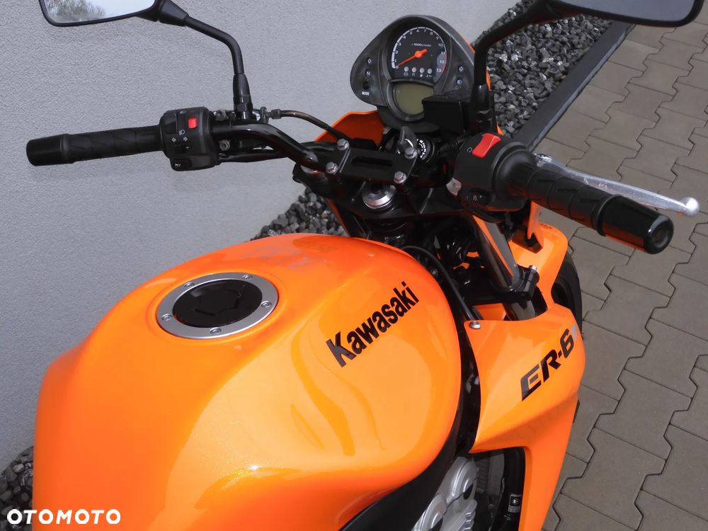 Kawasaki ER - 19