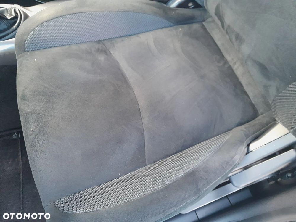 Mitsubishi Outlander 2.0 DI-D 4WD Inform - 11