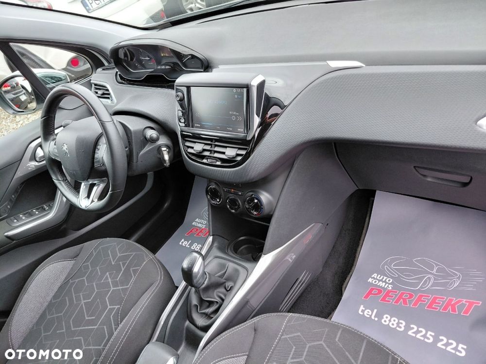 Peugeot 2008 - 13