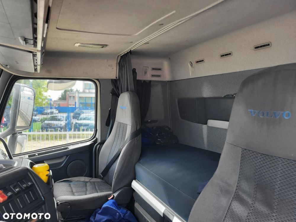 Volvo FH 6XR - 11
