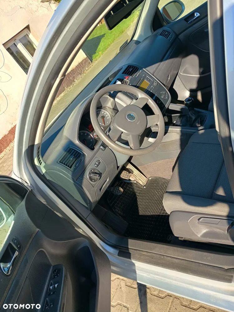 Volkswagen Golf - 11