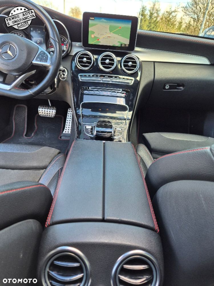Mercedes-Benz Klasa C AMG 43 4-Matic - 26