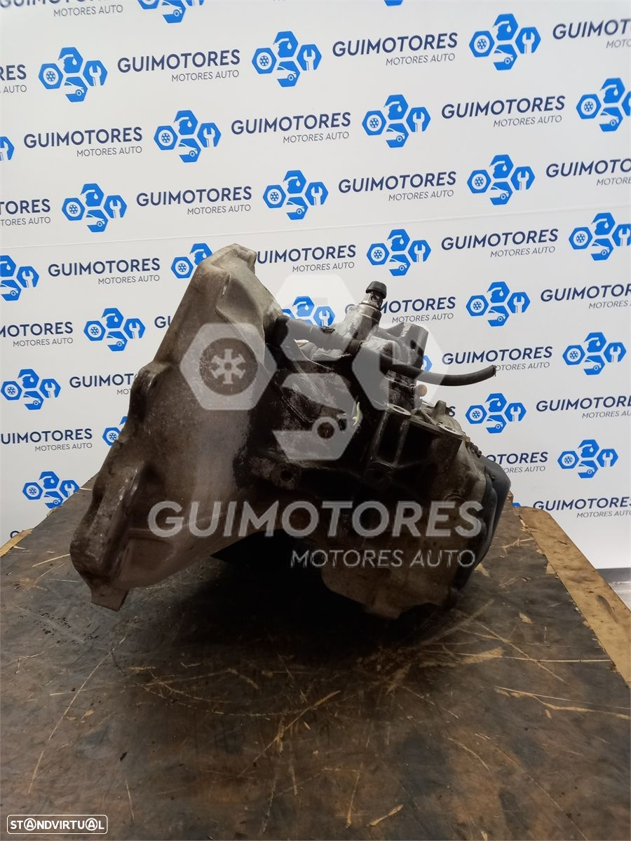 CAIXA VELOCIDADES OPEL CORSA SXI 1.2 16V 85CV, REF: 2UW429 - MANUAL 5V - 2