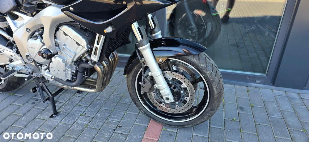 Yamaha FZ6 - 24