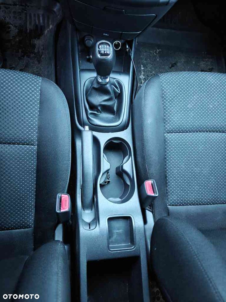 Hyundai i30 1.6 CRDi Base - 11