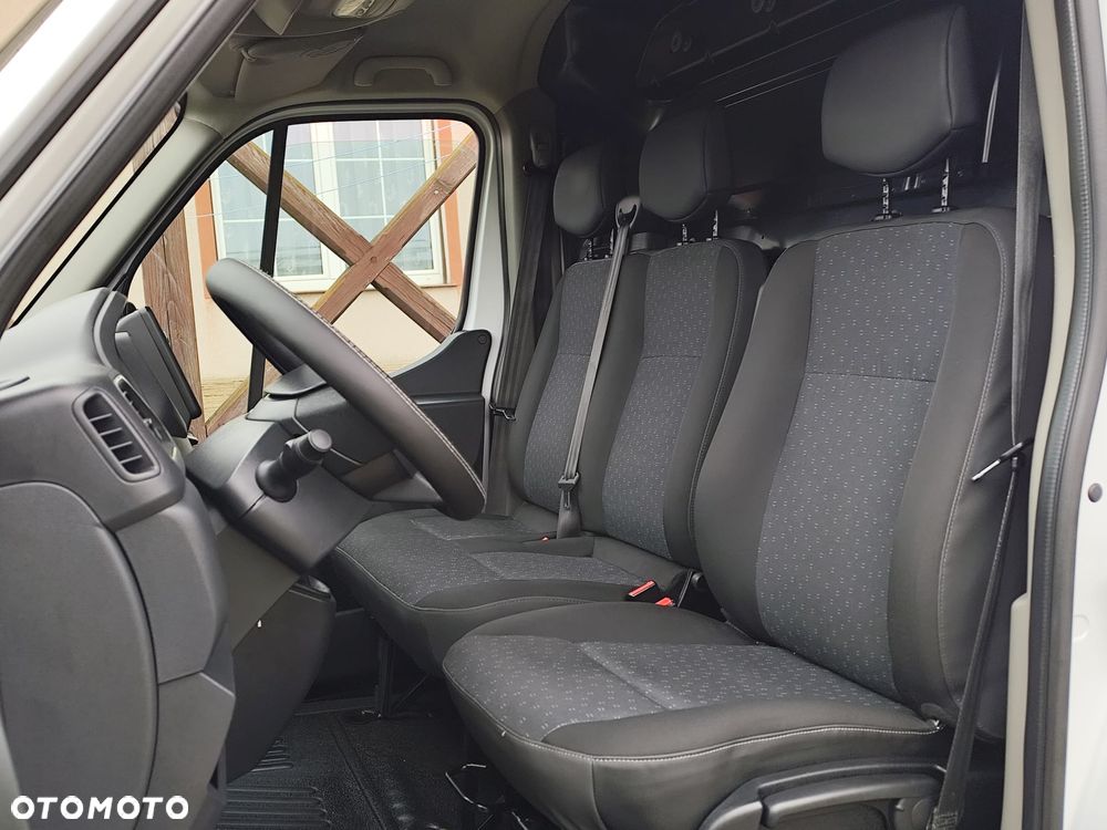 Opel Movano 2.3CDTI 135 - 11