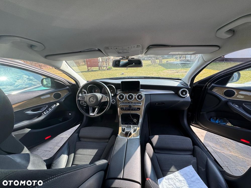 Mercedes-Benz Klasa C 180 7G-TRONIC - 7