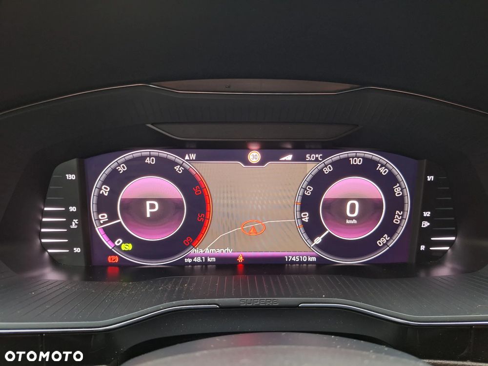 Skoda Superb 2.0 TDI 4x4 DSG L&K - 14