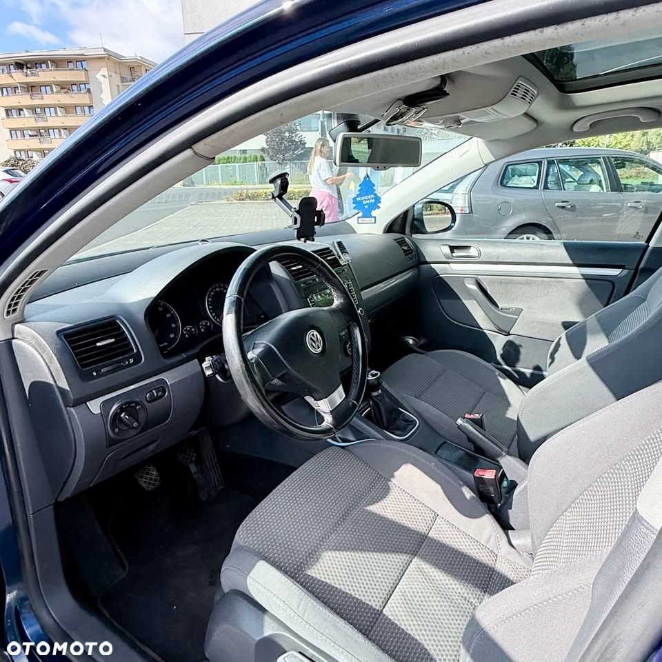 Volkswagen Golf - 4