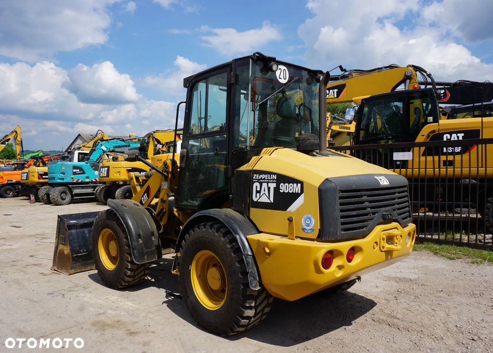 Caterpillar CAT 908 M - 6