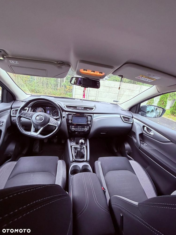 Nissan Qashqai 1.2 DIG-T N-Connecta EU6 - 8