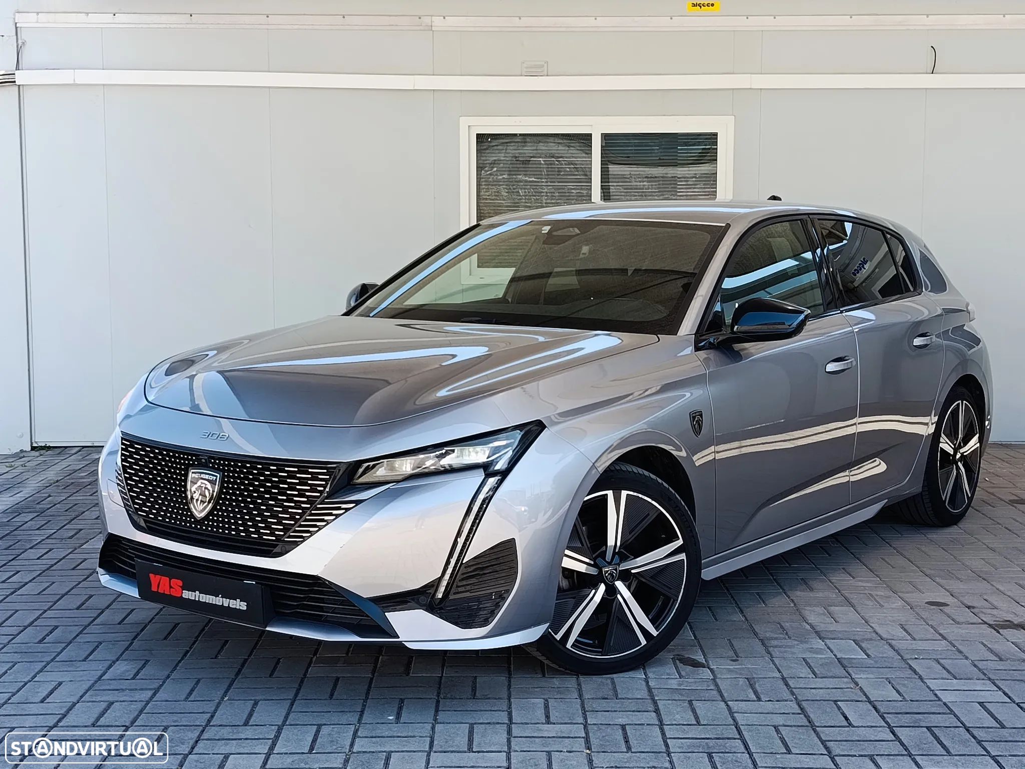 Peugeot 308 1.2 PureTech GT EAT8 - 1