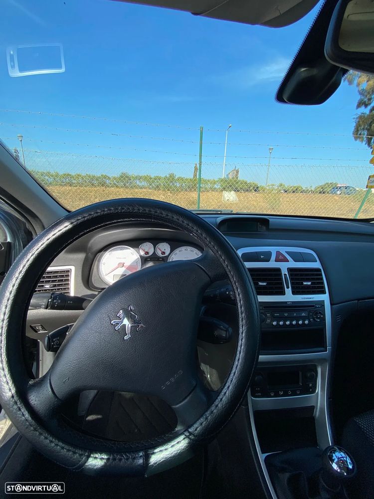 Peugeot 307 1.6 HDi Executive - 8