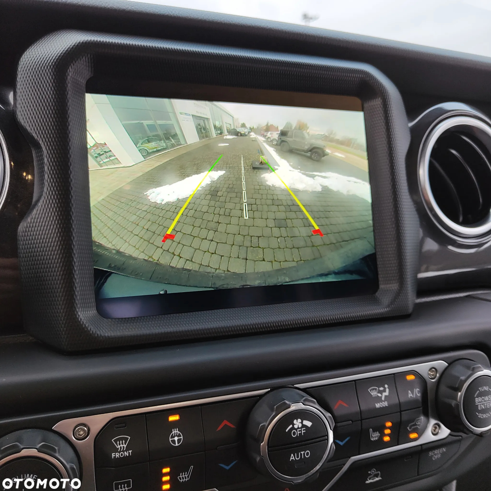 Jeep Wrangler Unlimited GME 2.0 Turbo Sahara - 23