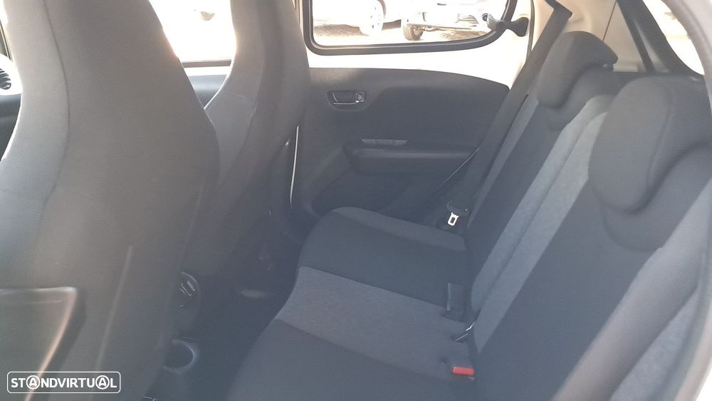 Citroën C1 1.2 VTi Shine - 24