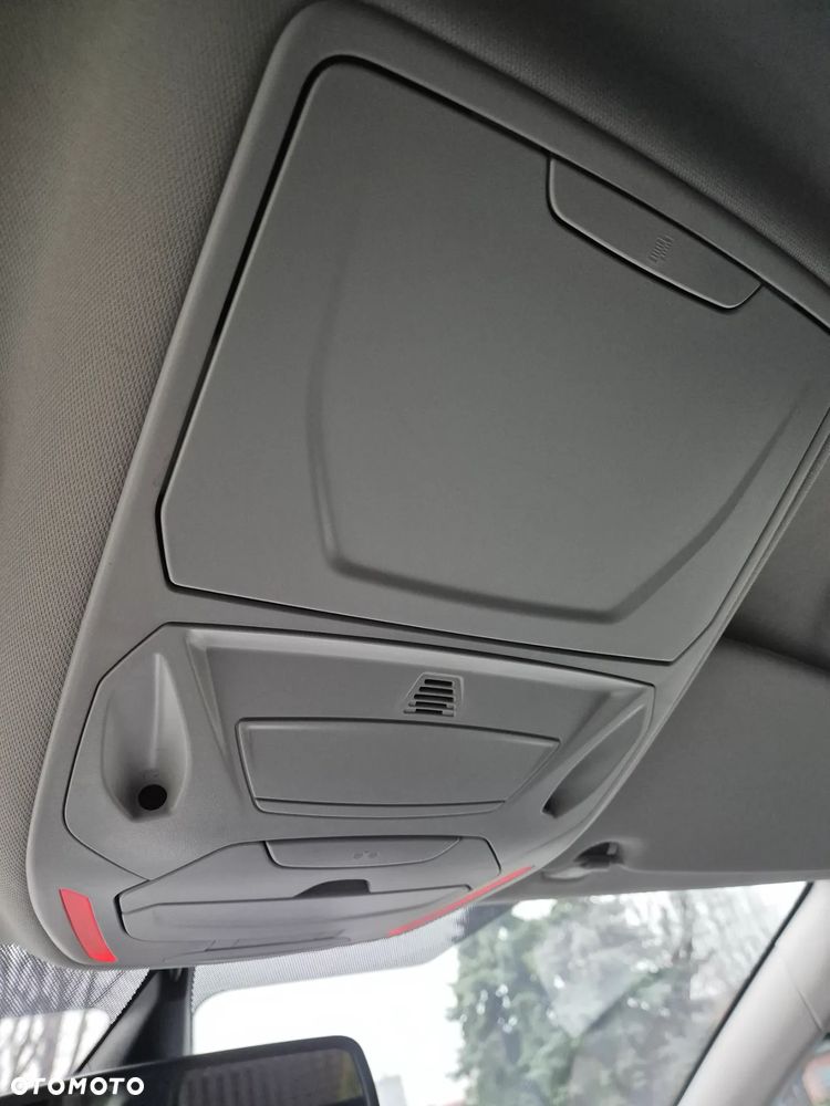 Ford S-Max 2.0 TDCi DPF Titanium - 16