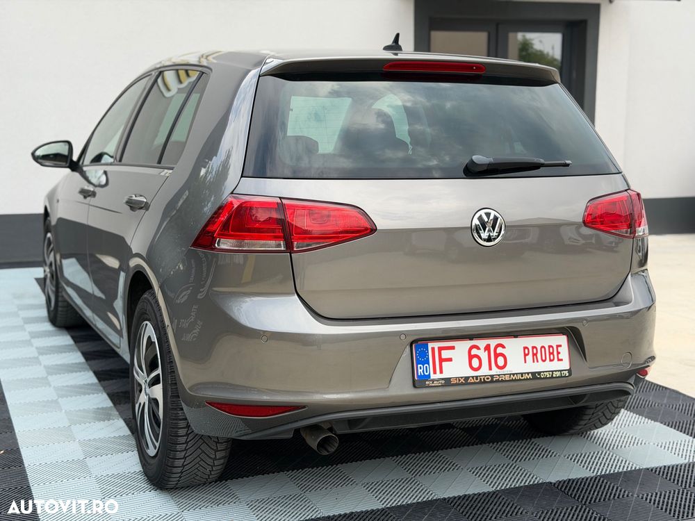 Volkswagen Golf 1.6 TDI DPF DSG BlueMotion Technology Comfortline - 15