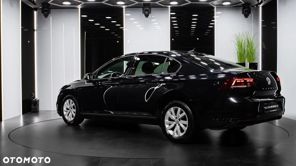 Volkswagen Passat 1.5 TSI EVO Essence DSG - 5