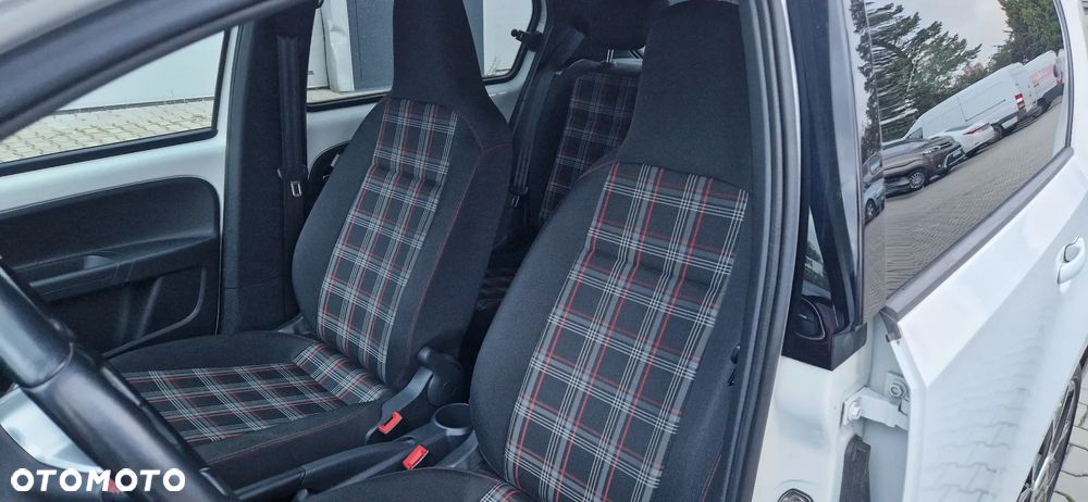 Volkswagen up! GTI - 7