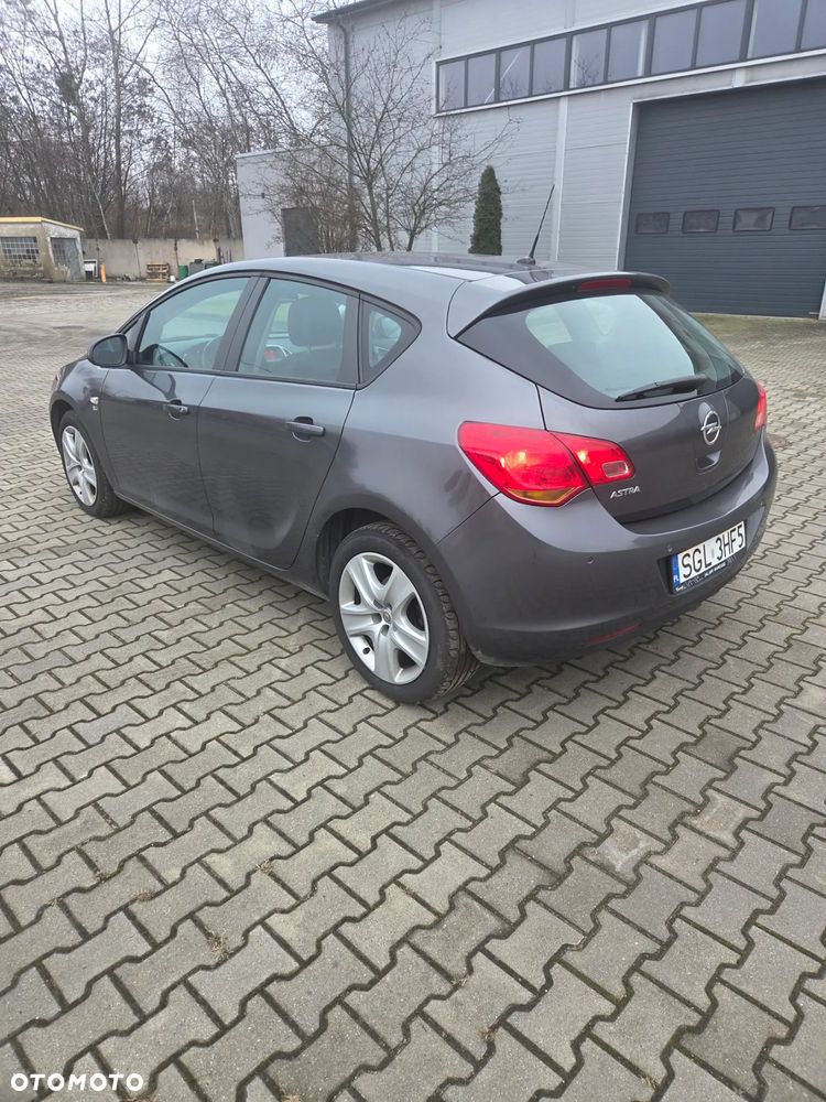 Opel Astra 1.6 Enjoy - 4