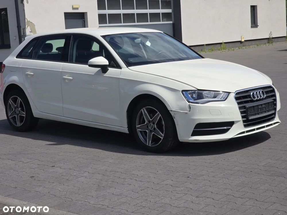 Audi A3 Sportback 1.2 TFSI Attraction - 3