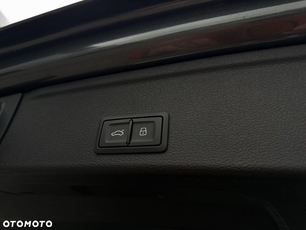 Audi A4 Avant 35 TFSI mHEV S Line S tronic - 31