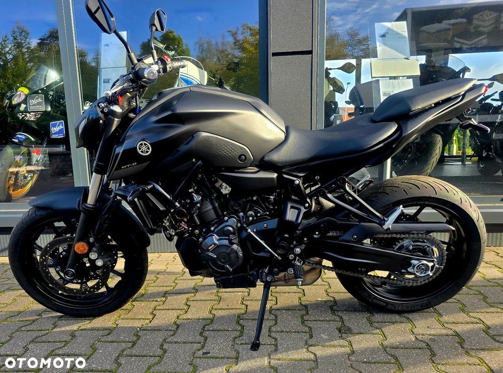 Yamaha MT - 2