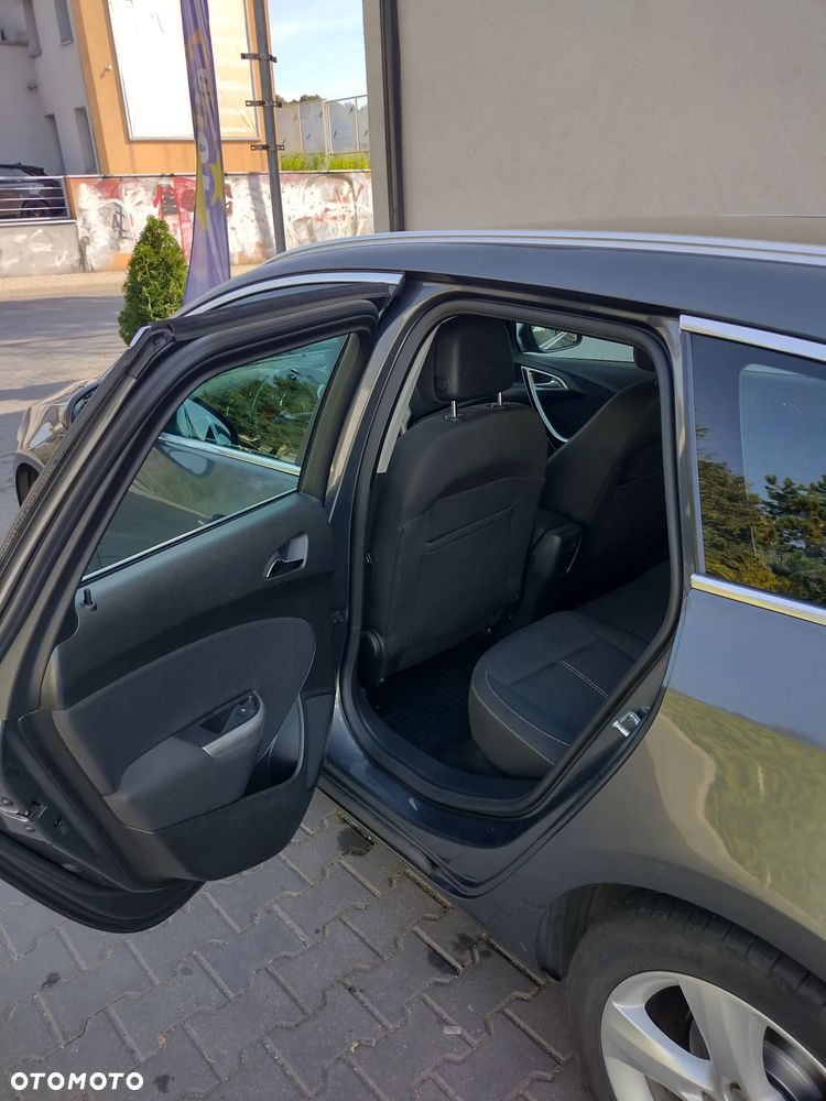 Opel Astra 1.4 T Cosmo - 10
