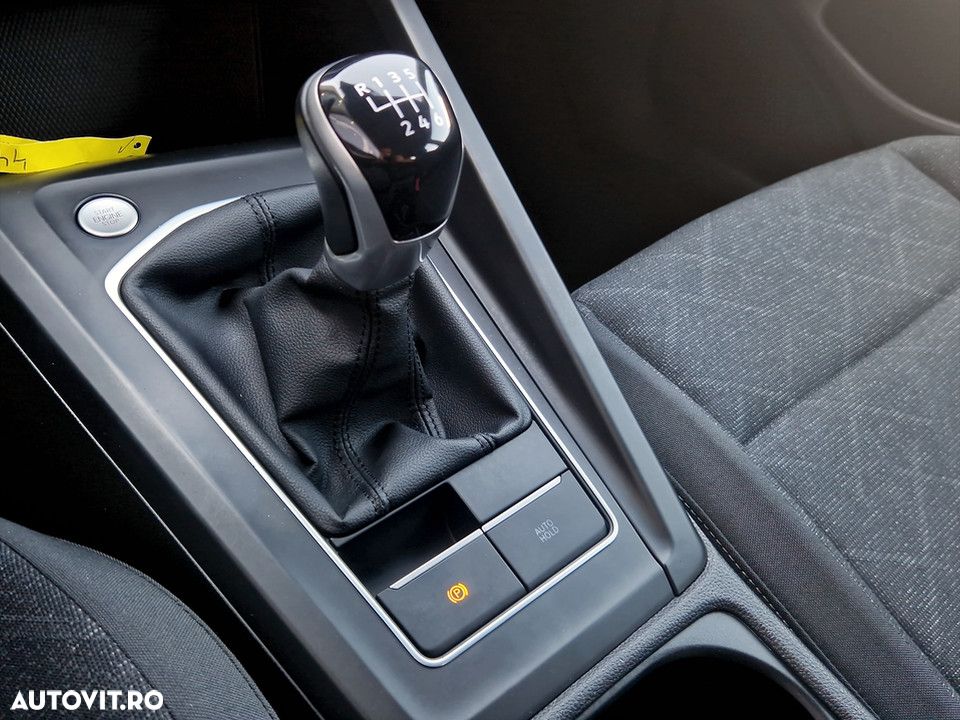 Volkswagen Golf 1.0 TSI Life - 18