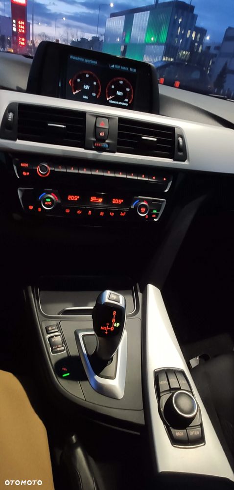 BMW Seria 3 318i - 20