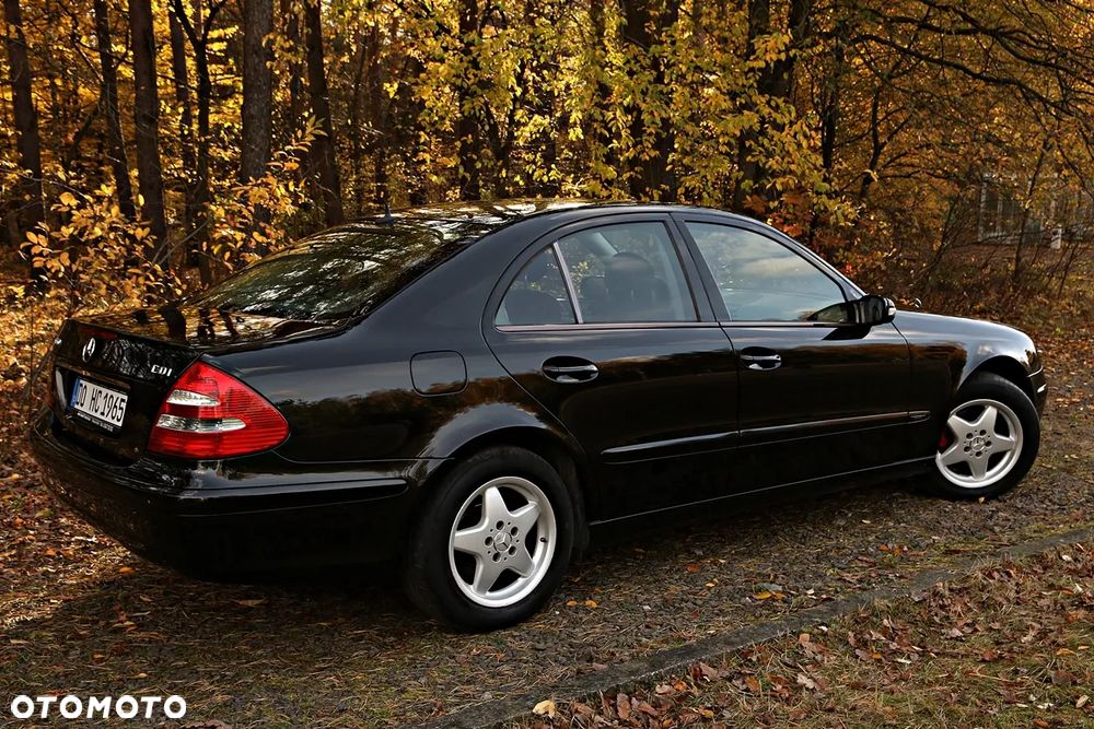 Mercedes-Benz Klasa E 220 T CDI Automatik Avantgarde - 21