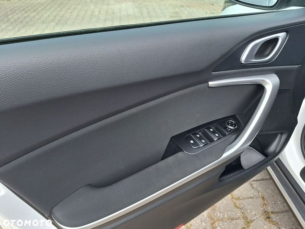 Kia XCeed 1.5 T-GDI M DCT - 12
