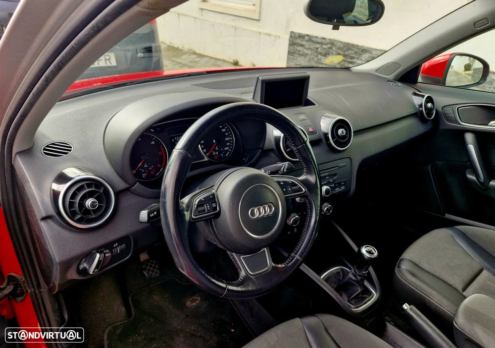 Audi A1 1.6 TDI S line Sport Pack - 11