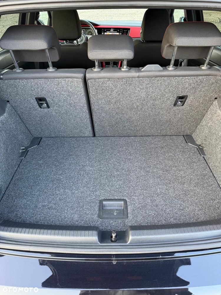 Volkswagen Polo - 17