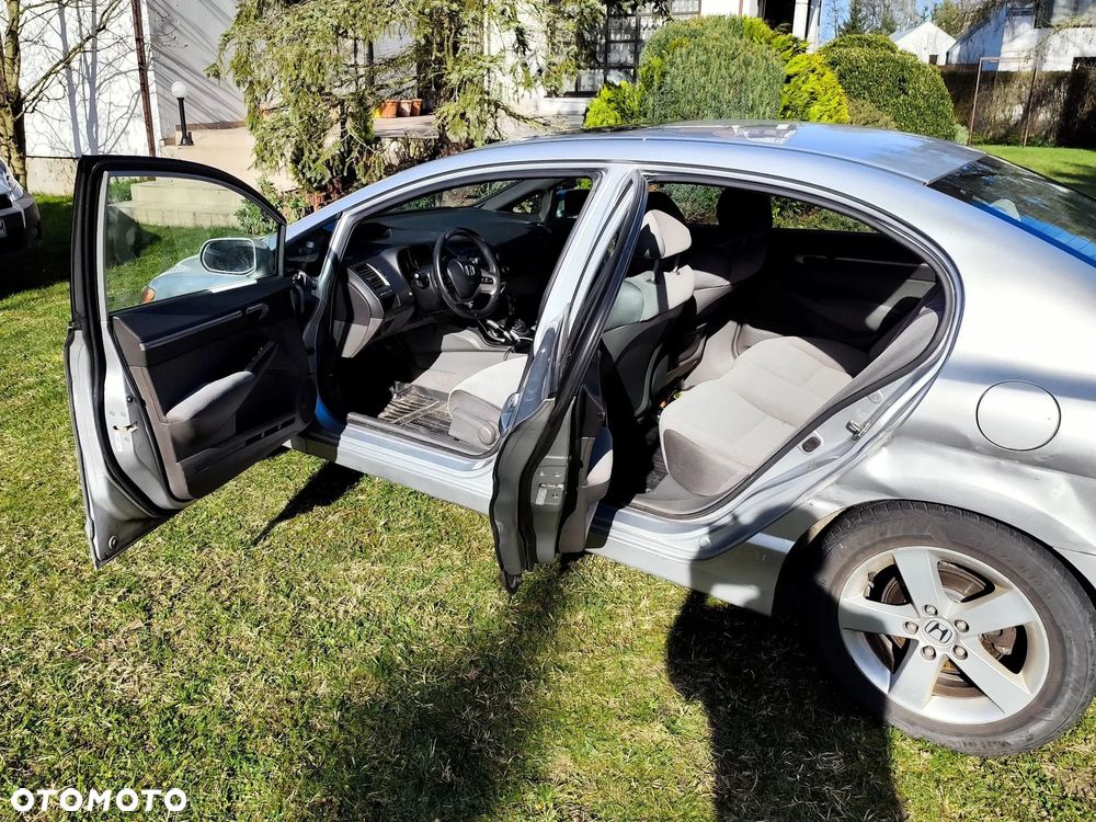 Honda Civic 1.8 Sport - 16