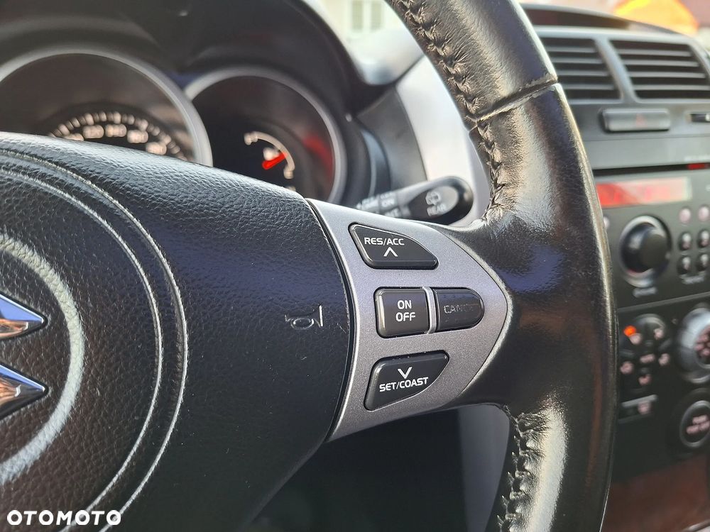 Suzuki Grand Vitara 2.0 De luxe - 15