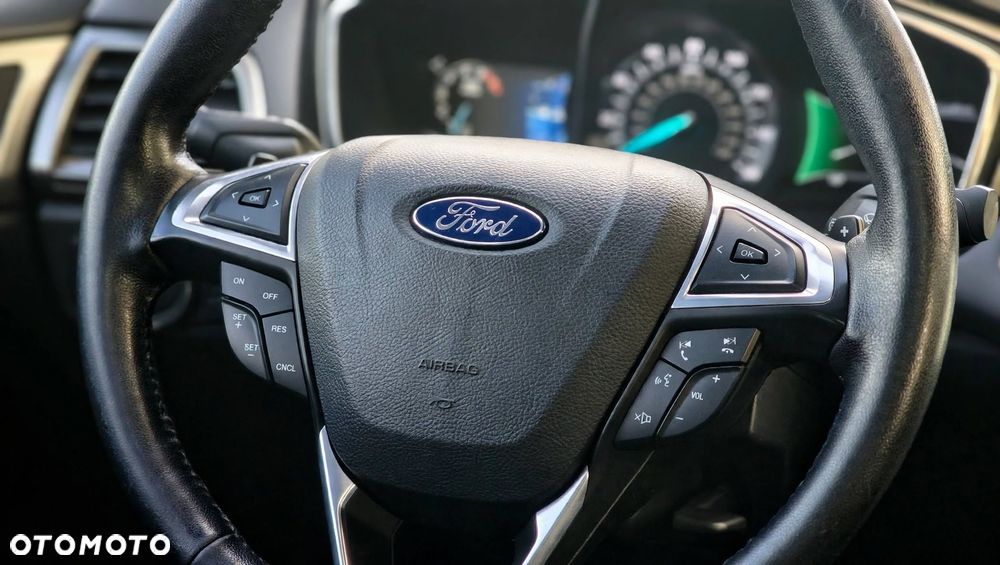 Ford Fusion 2016