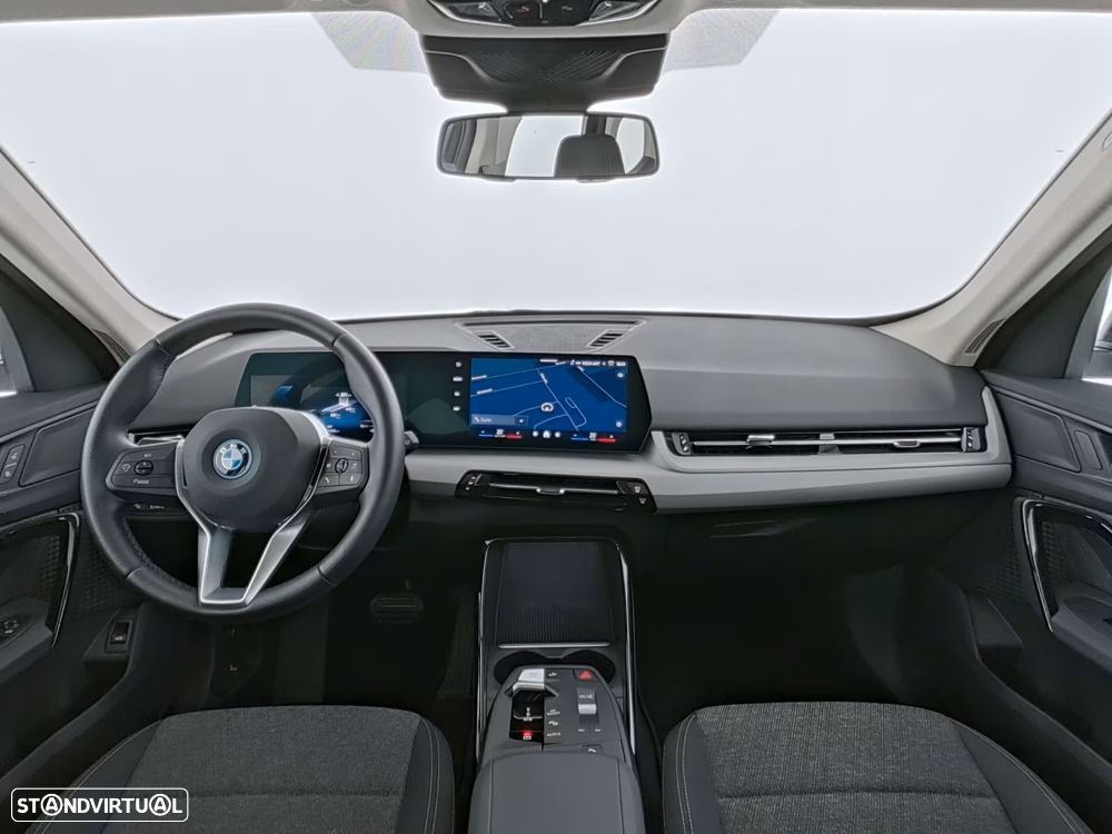 BMW iX1 eDrive20 - 6