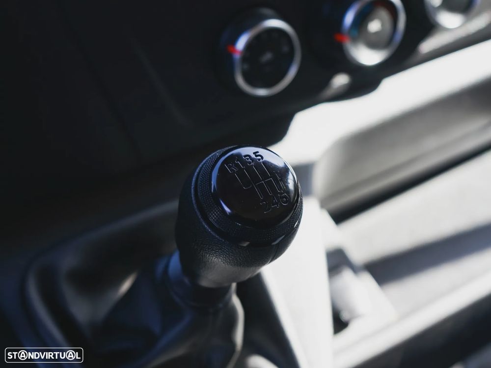 Renault RENAULT MASTER III  2.3 DCI 180 - 17