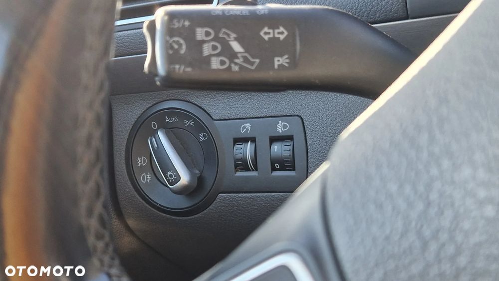 Volkswagen Touran 1.4 TSI Comfortline - 12