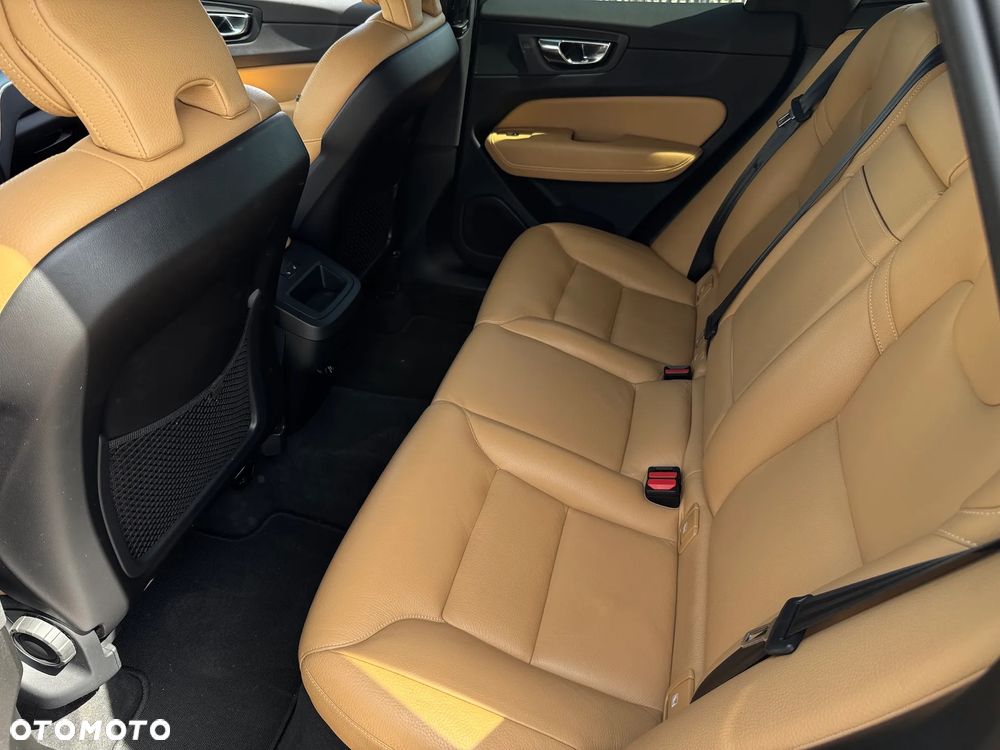 Volvo XC 60 - 10
