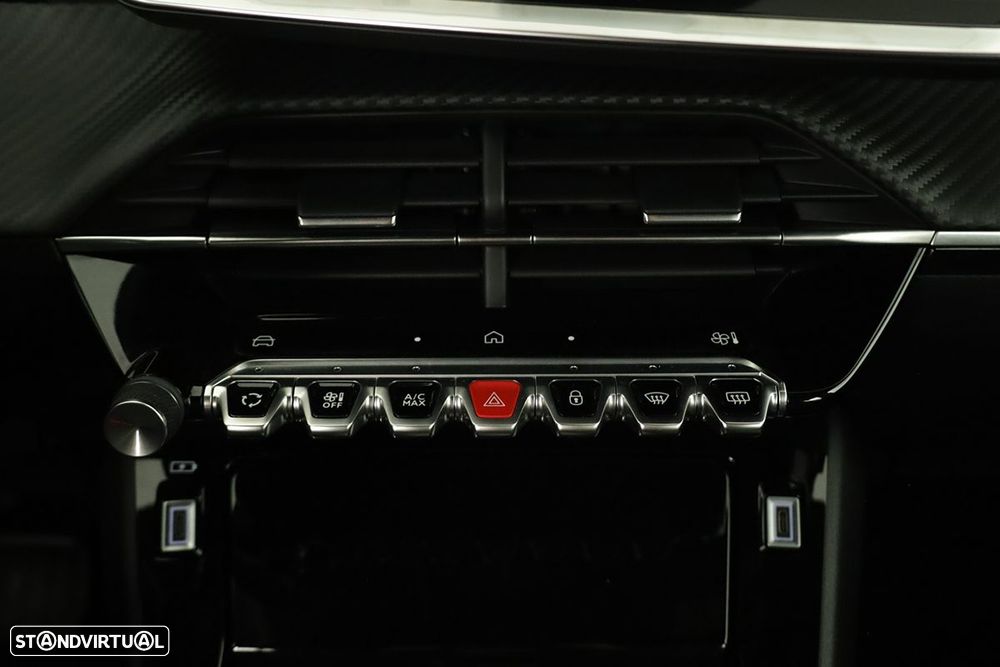 Peugeot 2008 1.2 PureTech Allure EAT8 - 14