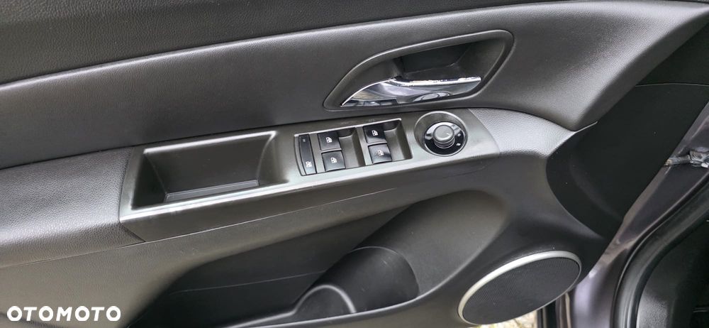 Chevrolet Cruze 1.8 LT+ - 17