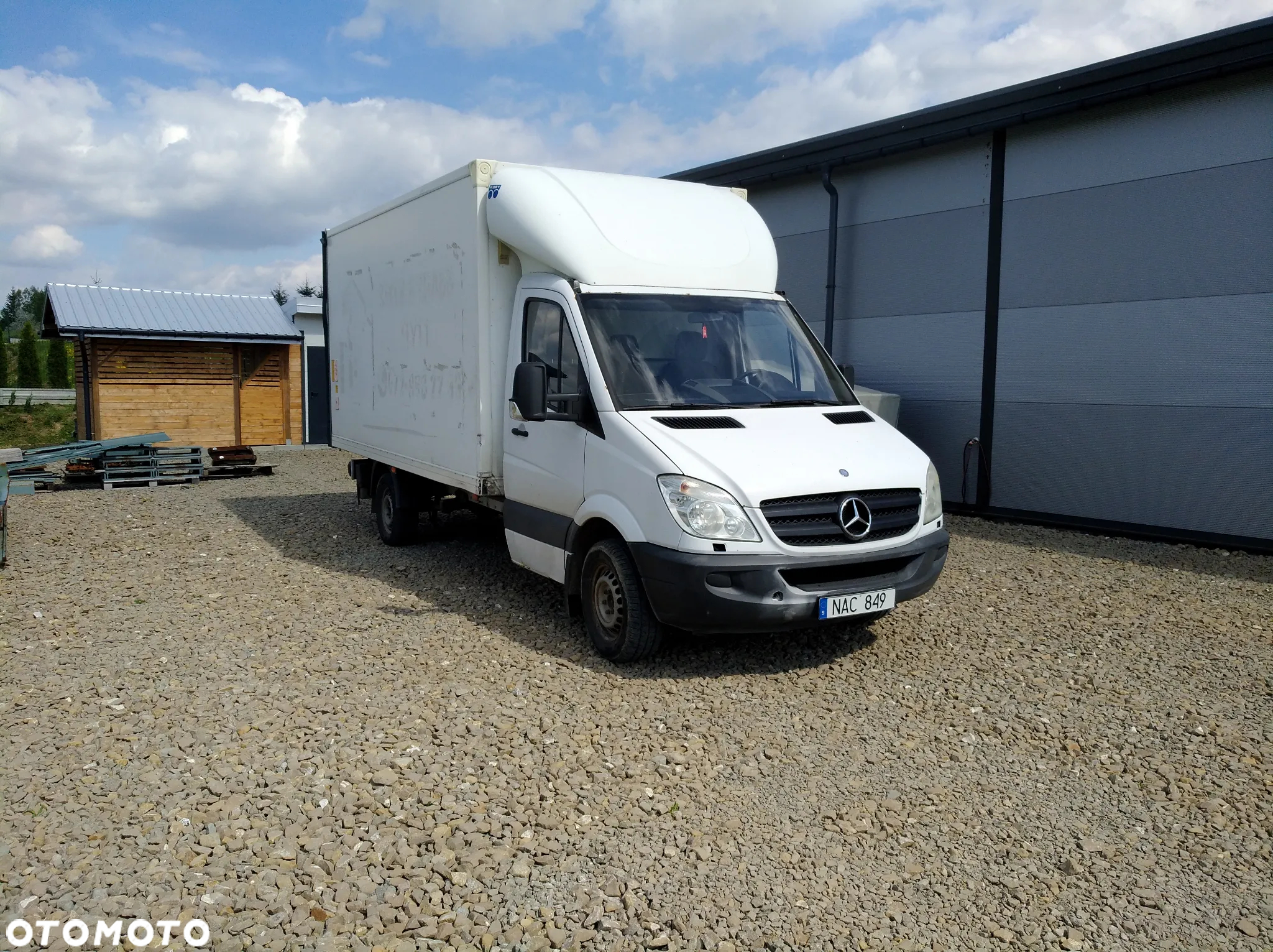 Mercedes-Benz Sprinter - 2