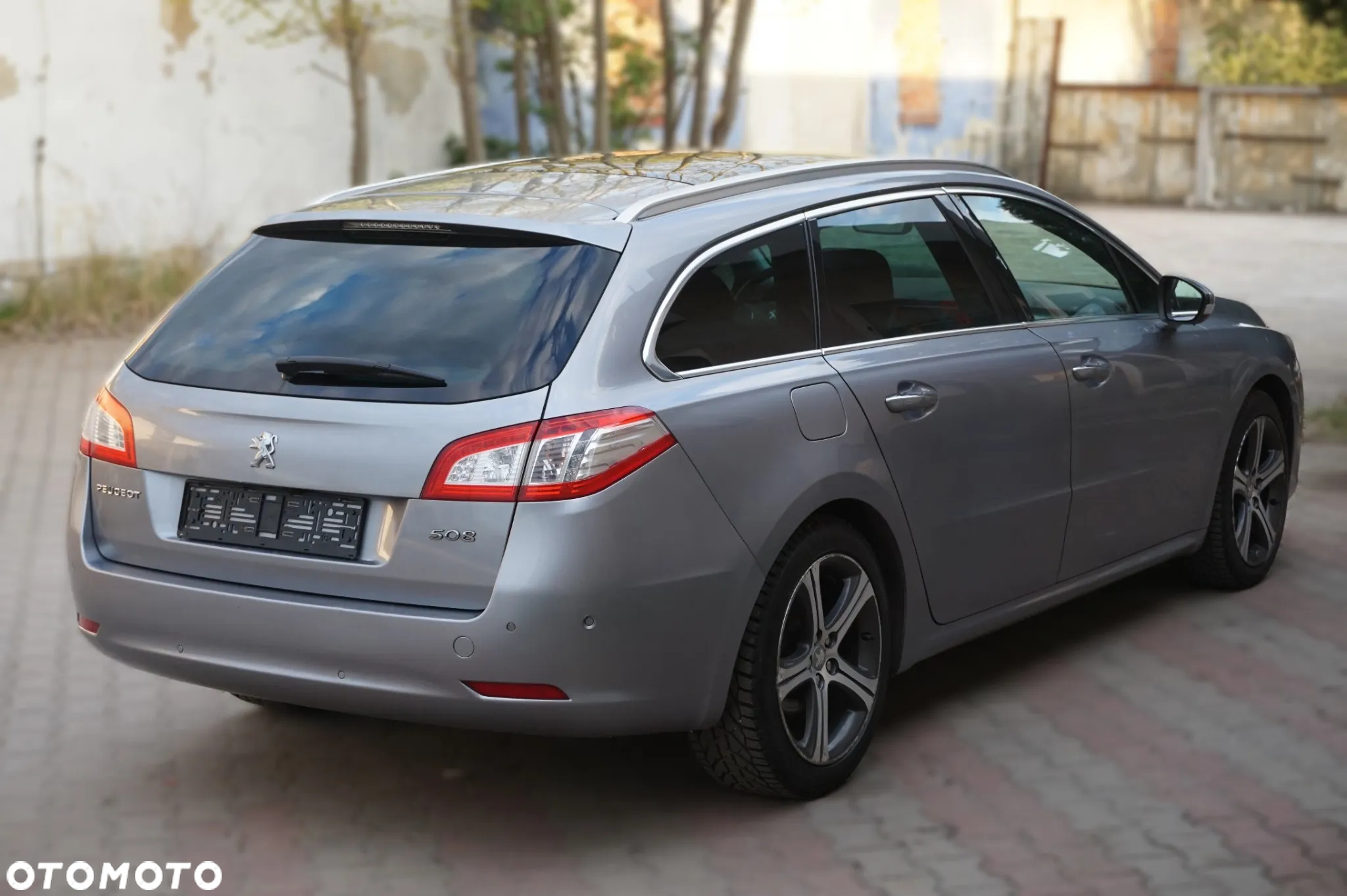 Peugeot 508 SW BlueHDi FAP 180 Automatik Stop&Start Allure - 4