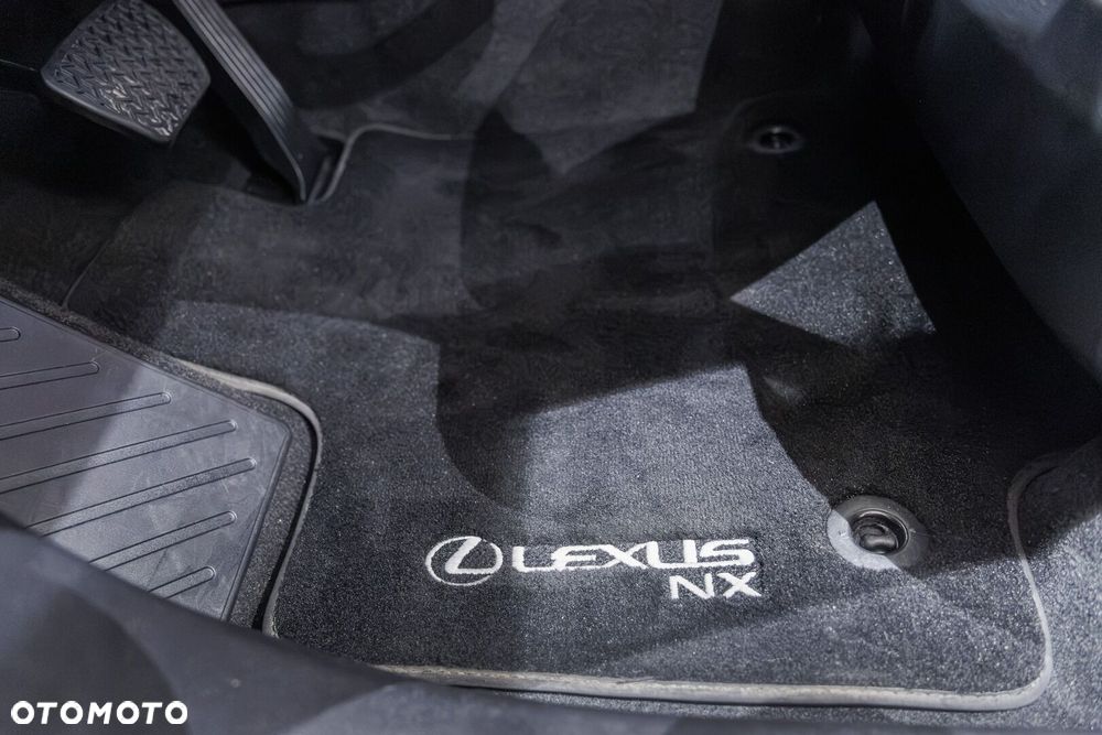 Lexus NX 350h Prestige 2WD - 35